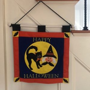 Annalee Halloween cloth sign 16“ x 15“